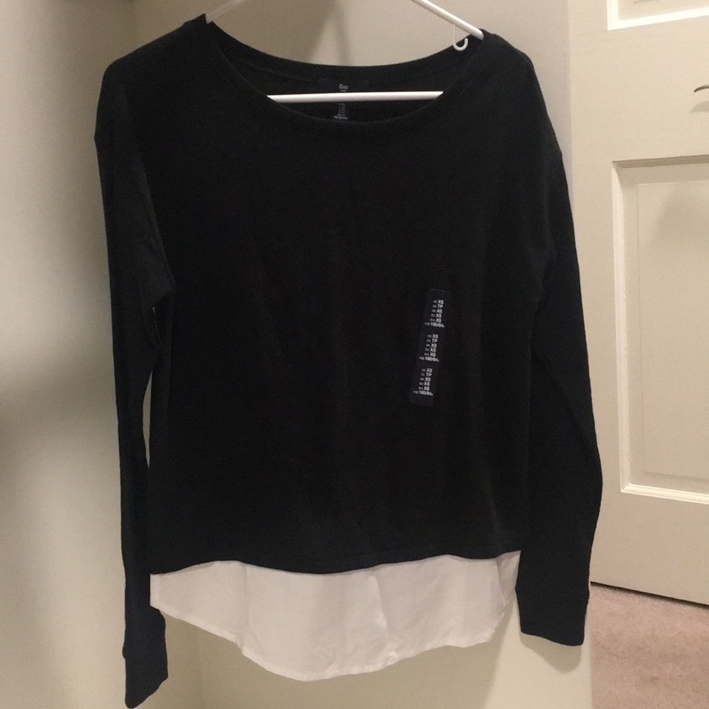Gap sweater